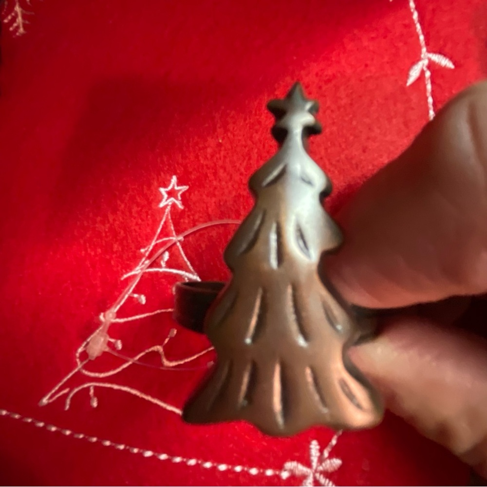 Christmas Tree Napkin Rings, Set of 4 ( more available ) Colonial Tin Works